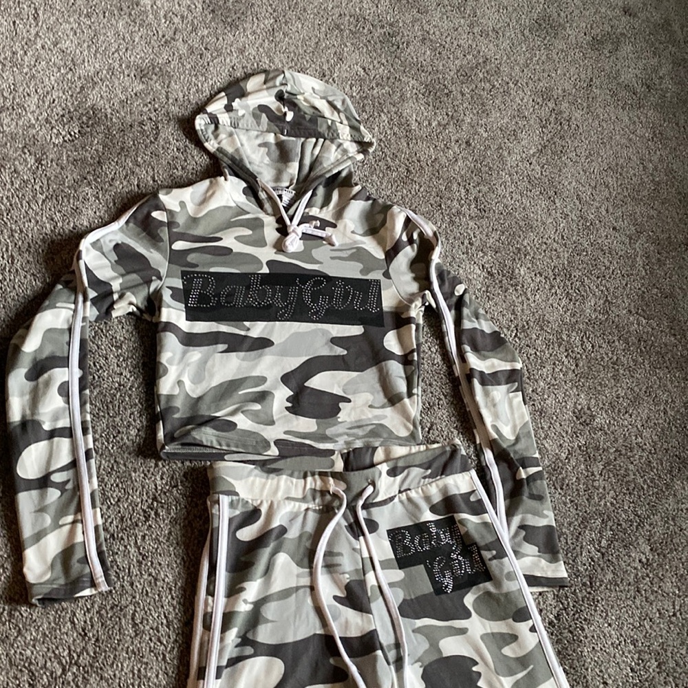 “Babygirl” Grey Camo Sweatsuit